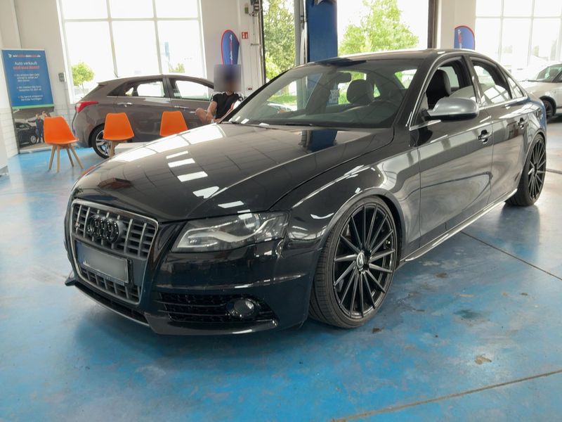 Audi S4 3.0 V6 TFSI quattro