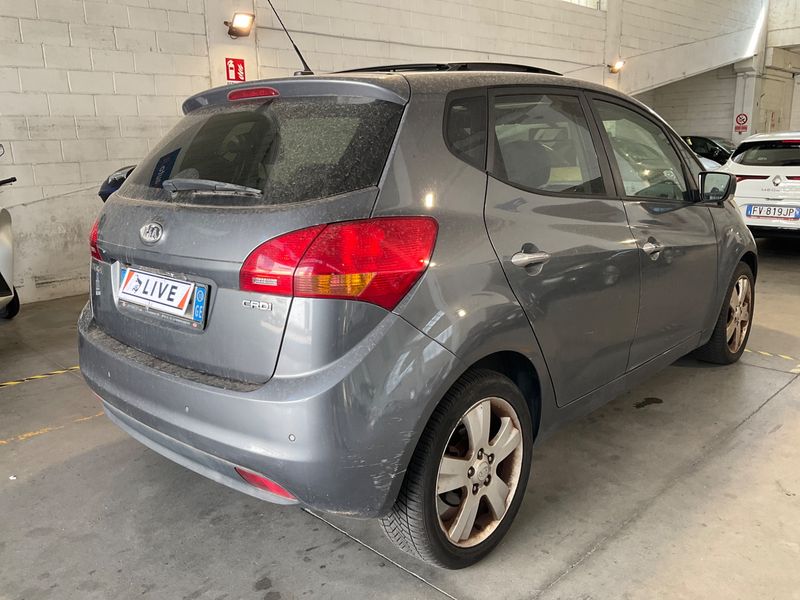 Kia Venga 1.6 CRDi TX — zdjęcie 2