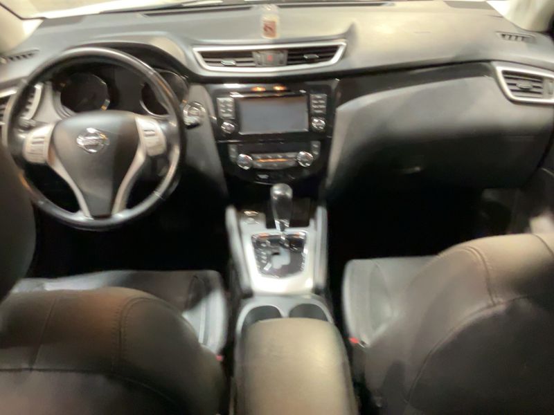 Nissan Qashqai 1.6 dCi Tekna — zdjęcie 12