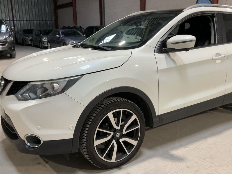 Nissan Qashqai 1.6 dCi Tekna — zdjęcie 2