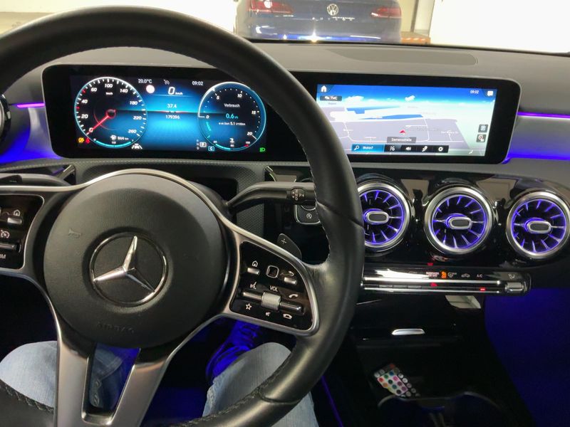 Mercedes-Benz A-Klasse Limousine A 180 d Edition 19 Progressive — zdjęcie 12