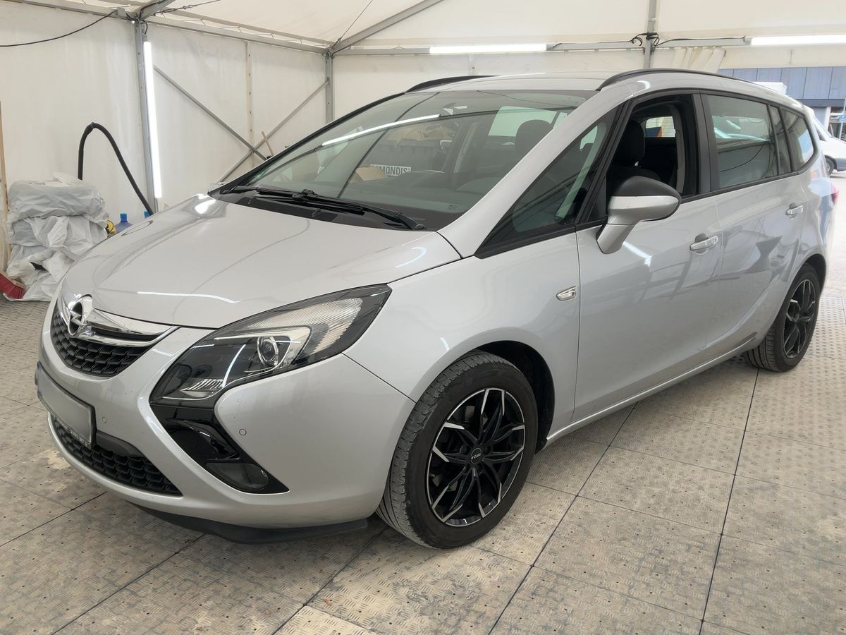 Opel Zafira 2016