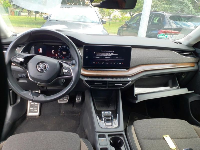 Skoda Octavia 2.0 TDI Scout 4x4 — zdjęcie 9