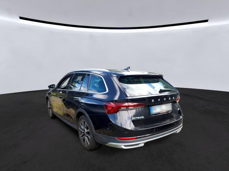 Skoda Octavia 2.0 TDI Scout 4x4 — zdjęcie 2