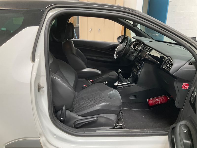 Citroen DS3 1.6 e-HDi SportChic — zdjęcie 3