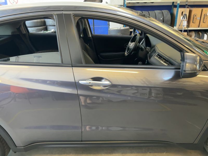 Honda HR-V 1.5 i-VTEC Executive — zdjęcie 7