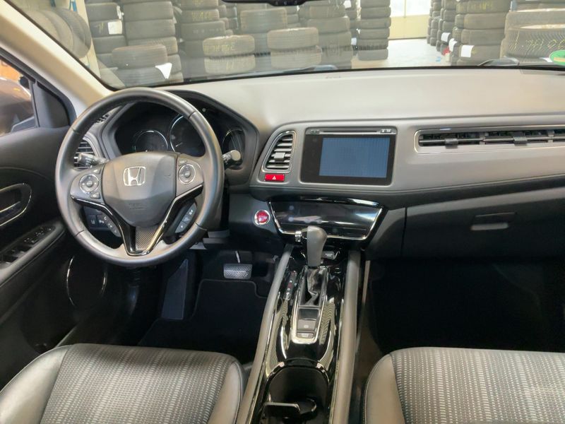 Honda HR-V 1.5 i-VTEC Executive — zdjęcie 12