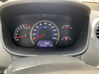 Hyundai i10 1.2 Passion — zdjęcie 13