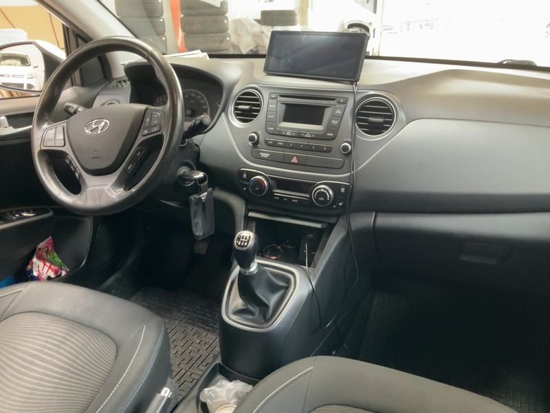 Hyundai i10 1.2 Passion — zdjęcie 12
