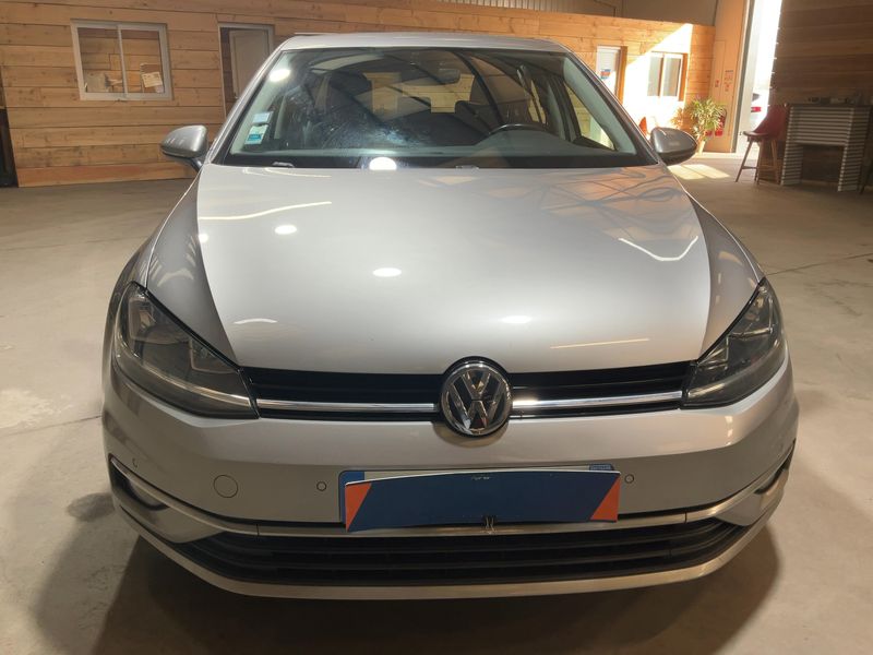 Volkswagen Golf VII 1.6 TDI Confortline Business BlueMotion Tech — zdjęcie 9