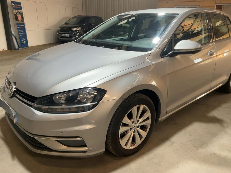 Volkswagen Golf VII 1.6 TDI Confortline Business BlueMotion Tech — zdjęcie 2