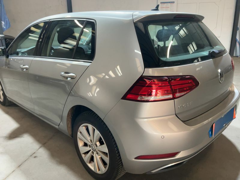Volkswagen Golf VII 1.6 TDI Confortline Business BlueMotion Tech — zdjęcie 3