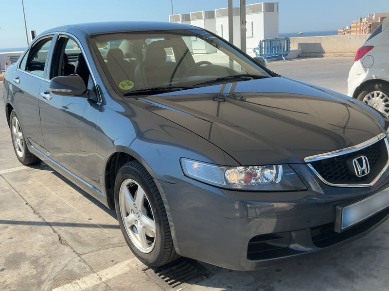 Honda Accord 2.2 CTDI I-CTDi Sport — zdjęcie 8
