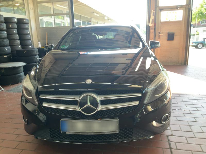 Mercedes-Benz A-Klasse A 200 BlueEfficiency Urban 2012 – снимка 14