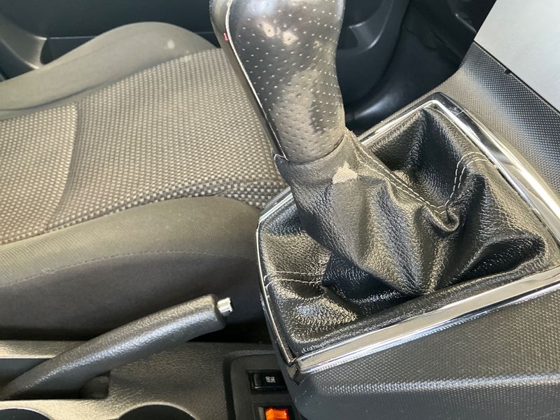 Toyota Corolla Verso 2.2 D-4D D-Cat Executive 2007 – снимка 24