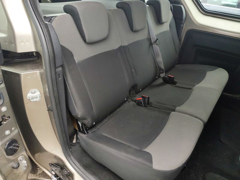 Dacia Dokker 1.5 dCi Diesel Ambiance — zdjęcie 13