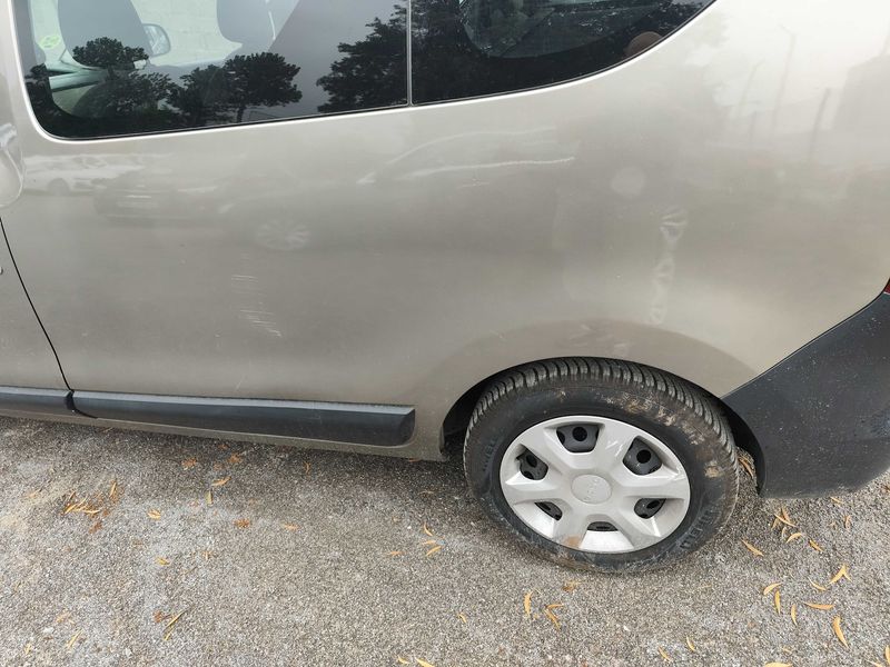 Dacia Dokker 1.5 dCi Diesel Ambiance 2013 – снимка 34