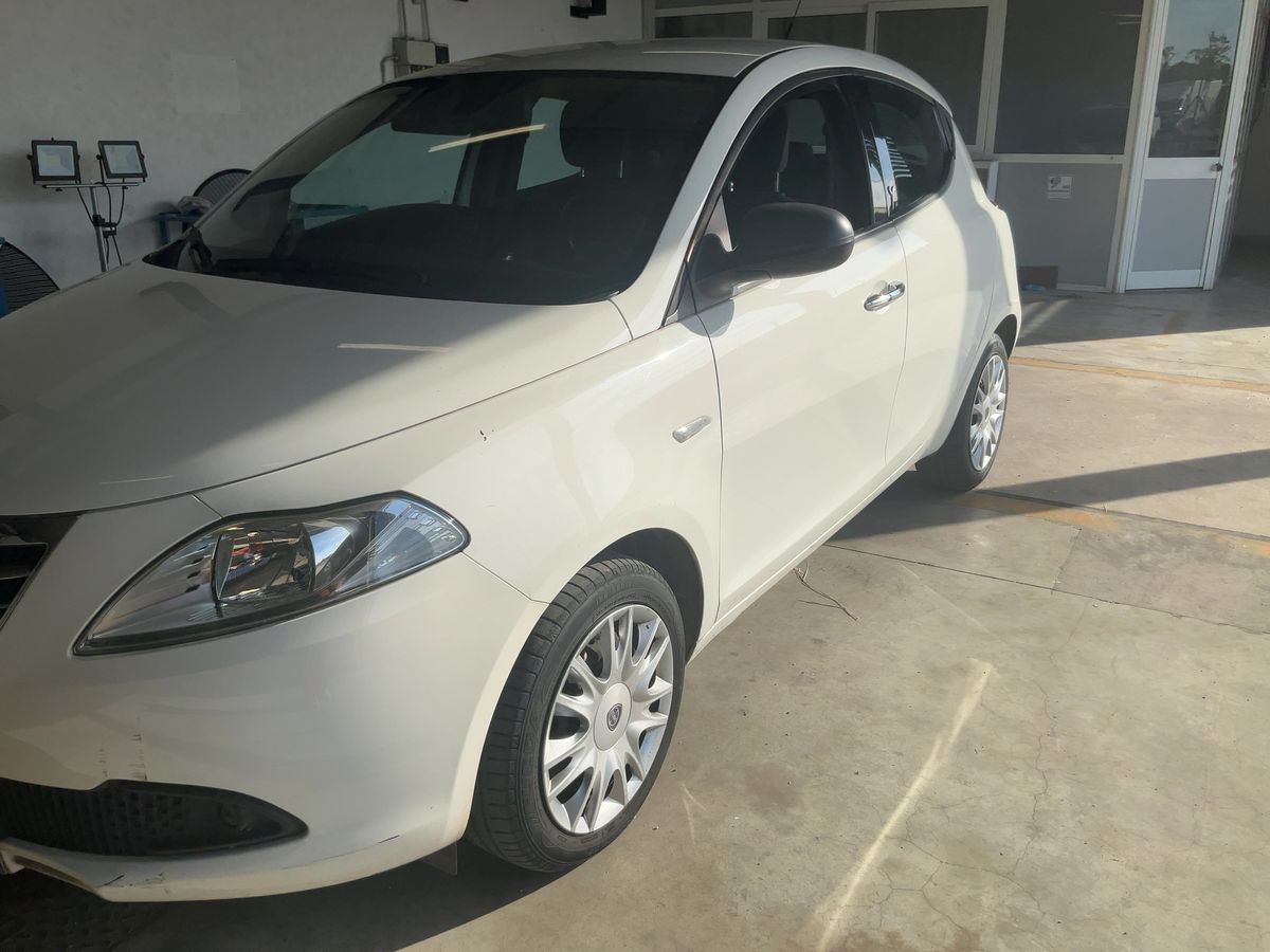Lancia Ypsilon d'occasion