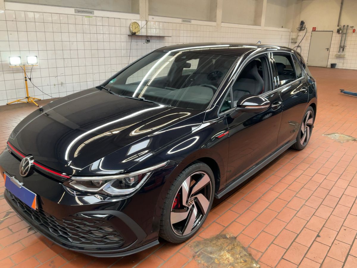 Volkswagen Golf VIII 2.0 TSI GTI