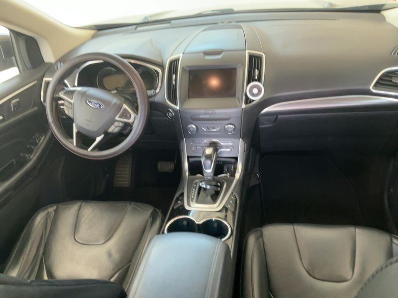 Ford Edge 2.0 TDCi Bi-Turbo Titanium 4x4 — zdjęcie 12