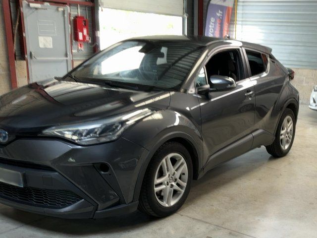 Toyota C-HR 1.8 Hybrid Dynamic — zdjęcie 2
