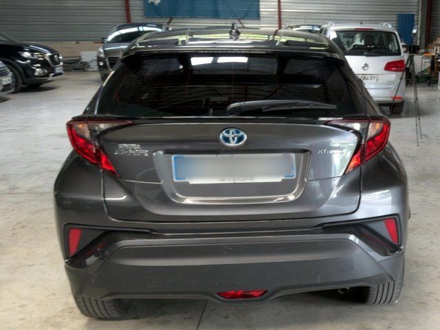 Toyota C-HR 1.8 Hybrid Dynamic — zdjęcie 5