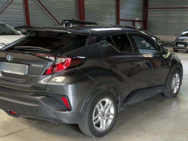 Toyota C-HR 1.8 Hybrid Dynamic — zdjęcie 6