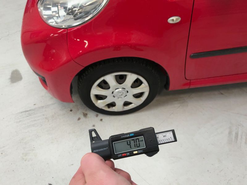 Peugeot 107 1.0 Filou 2011 – снимка 3