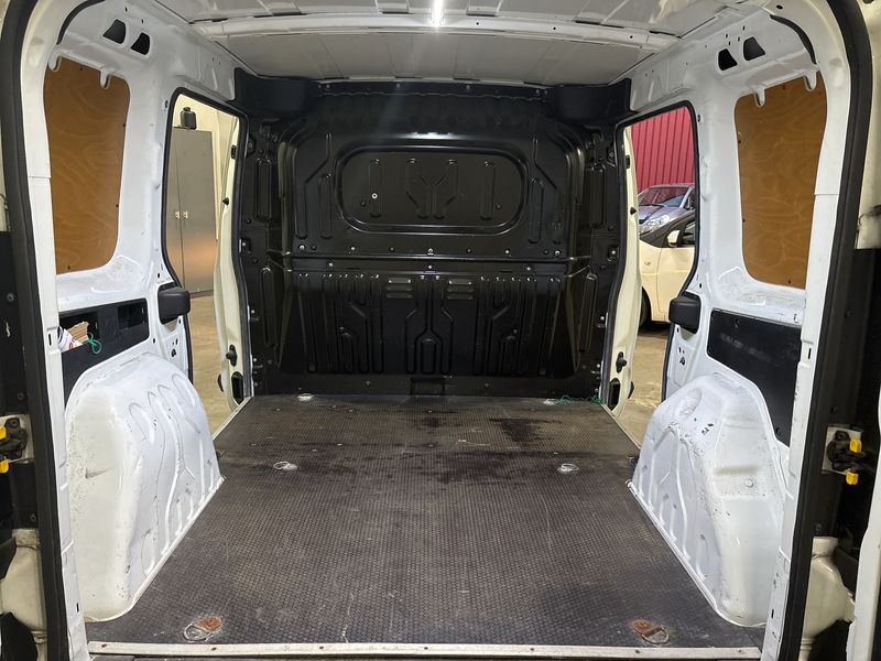 Opel Combo 1.3 CDTI Kasten L1H1 2,2t — zdjęcie 18