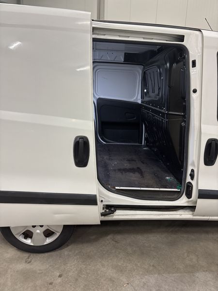 Opel Combo 1.3 CDTI Kasten L1H1 2,2t — zdjęcie 13