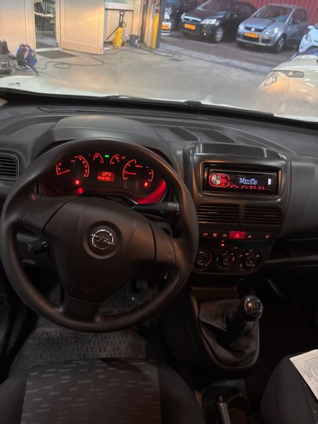Opel Combo 1.3 CDTI Kasten L1H1 2,2t — zdjęcie 11