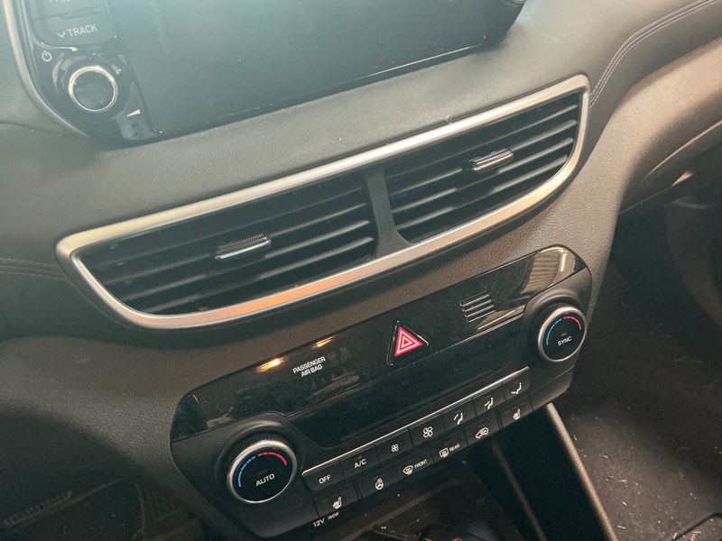 Hyundai Tucson 1.6 TGDI Style 4WD 2019 – снимка 42
