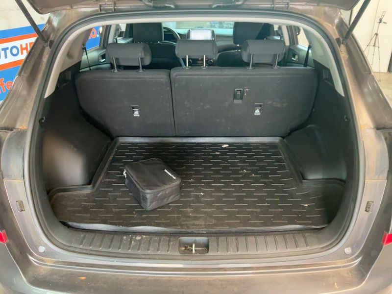 Hyundai Tucson 1.6 TGDI Style 4WD — zdjęcie 10