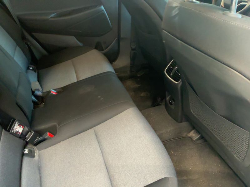 Hyundai Tucson 1.6 TGDI Style 4WD — zdjęcie 14