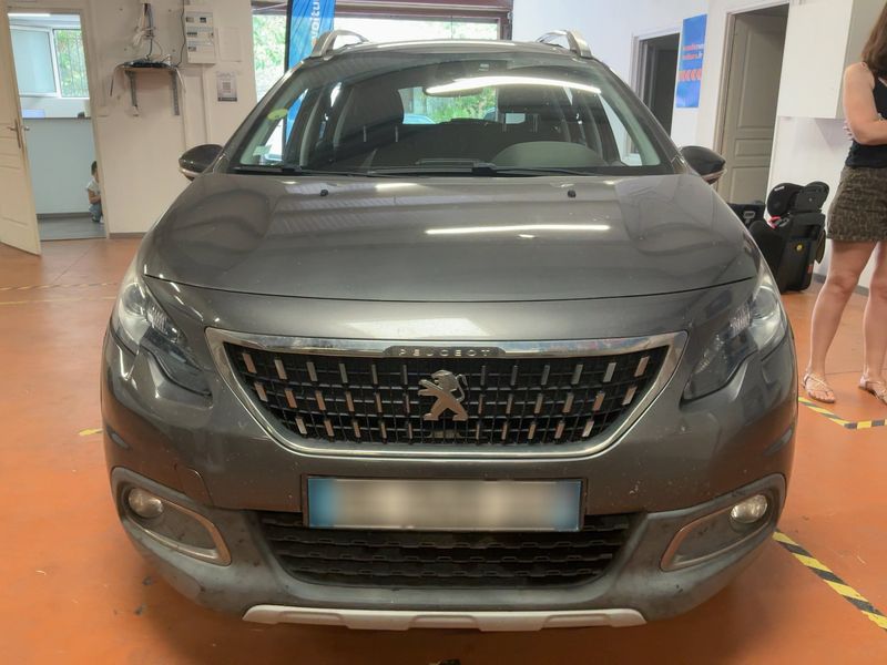 Peugeot 2008 1.6 Blue-HDi Allure Business — zdjęcie 9