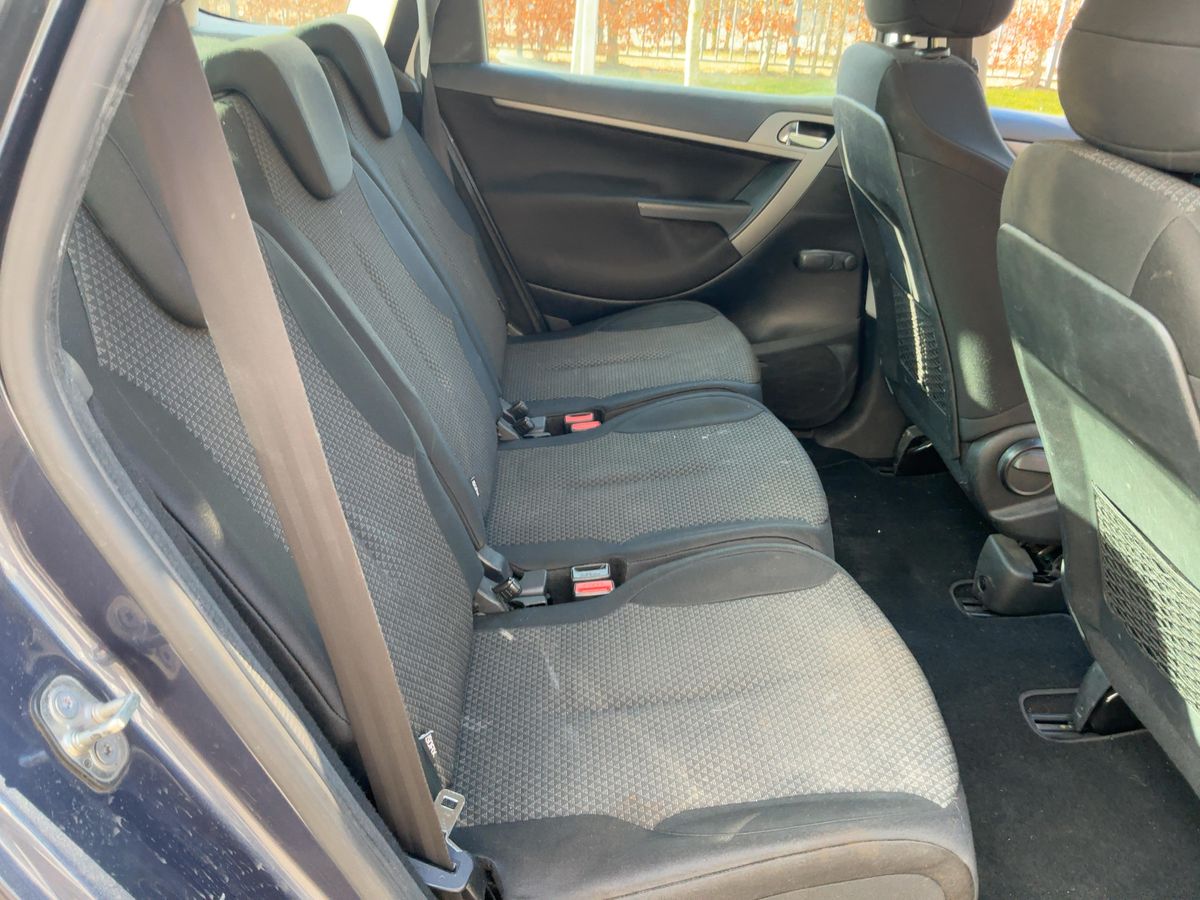 Citroen C4 2012 — photo 20