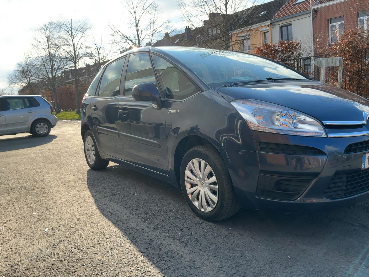 Citroen C4 2012 — photo 13