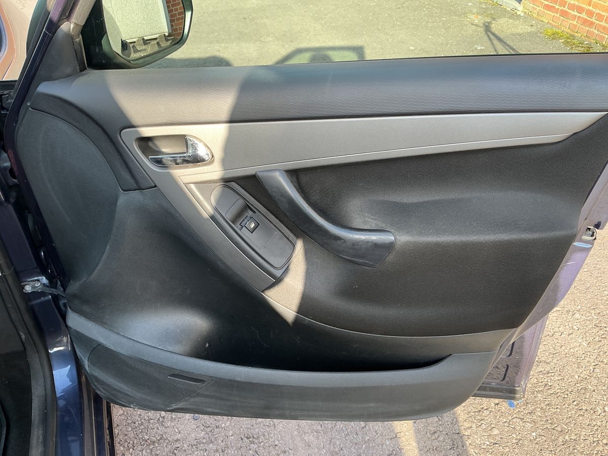 Citroen C4 2012 — photo 29