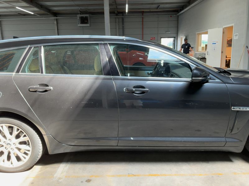 Jaguar XF 2.2 D — zdjęcie 7