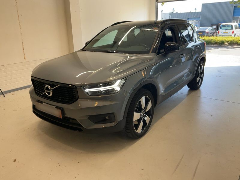 XC40 2.0 T4 R-Design 2WD