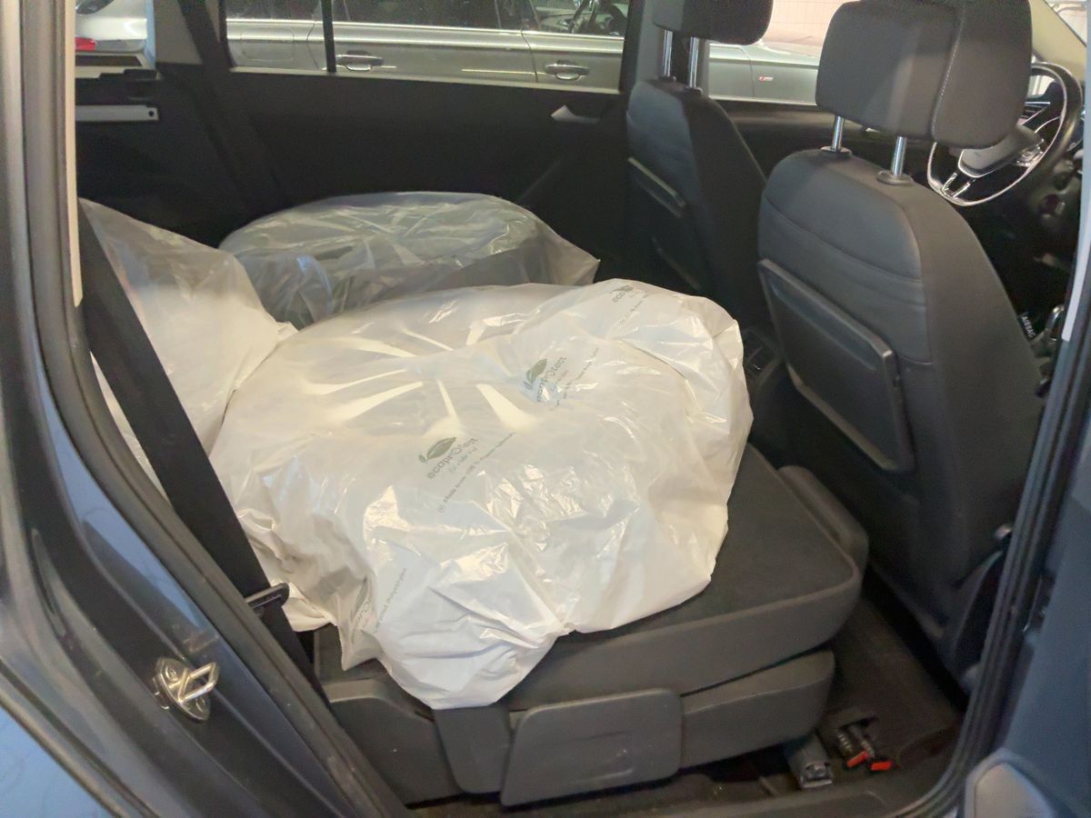 Volkswagen Touran 2019 — photo 21