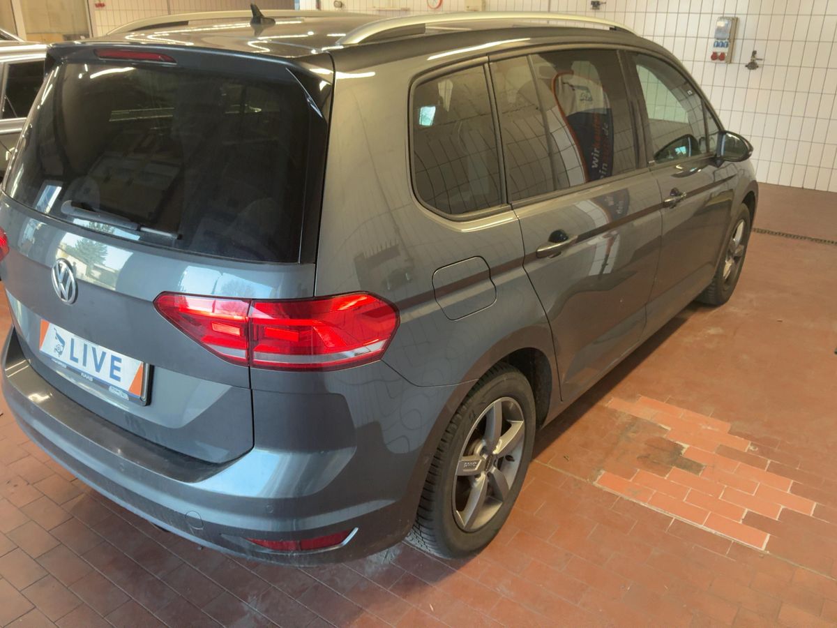 Volkswagen Touran 2019 — photo 9