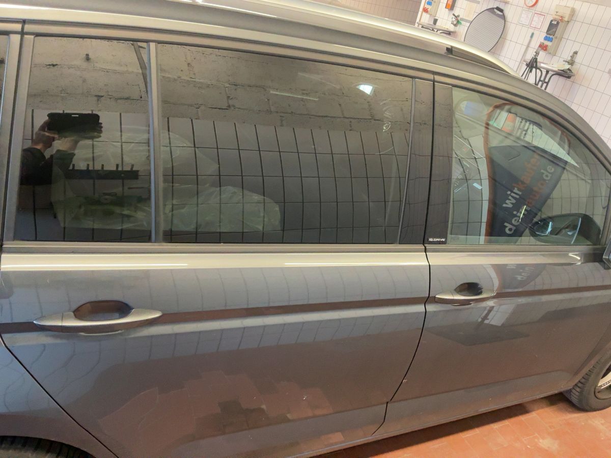 Volkswagen Touran 2019 — photo 11