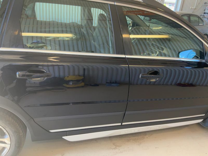 Volvo XC70 2.4 D4 Momentum AWD — zdjęcie 7