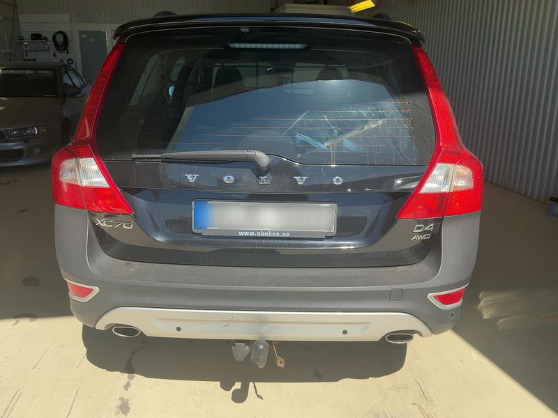 Volvo XC70 2.4 D4 Momentum AWD — zdjęcie 5