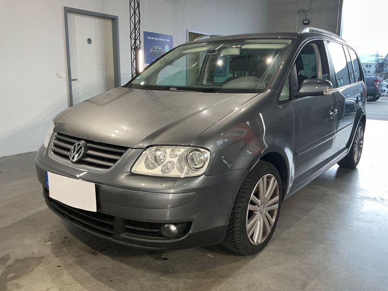 Touran 1.6 FSI Highline