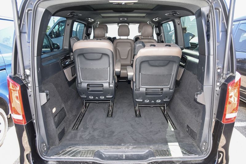 Mercedes-Benz V-Klasse V 300 d AVANTGARDE 4MATIC lang — zdjęcie 9