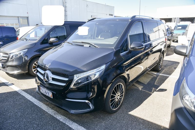 Mercedes-Benz V-Klasse V 300 d AVANTGARDE 4MATIC lang — zdjęcie 2