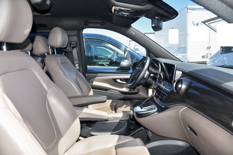 Mercedes-Benz V-Klasse V 300 d AVANTGARDE 4MATIC lang — zdjęcie 10
