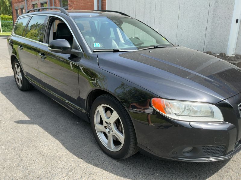 Volvo V70 2.0 D3 Edition PRO — zdjęcie 8